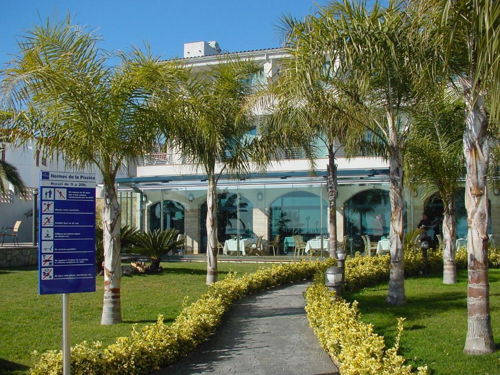 Hotel Miami Mar Sant Carles De La Rapita Exterior photo